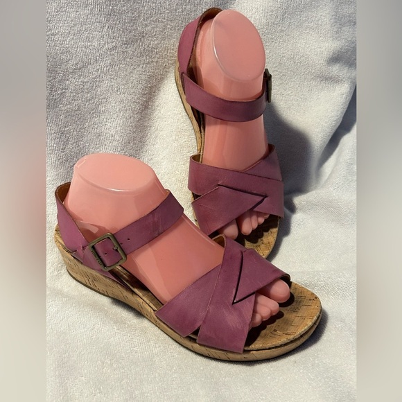 Koral-Ease Rose Pink Ava Platform Wedges, Sz 9 - Picture 1 of 5